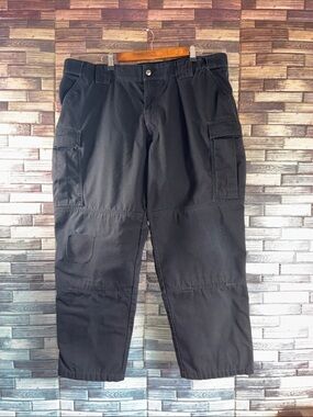 Used Men's Black Cargo Work Pants 5.11 Tactical  42x27